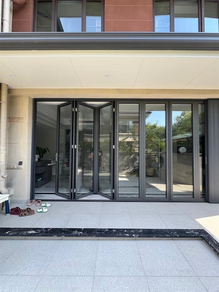 Aluminum Folding Doors price
