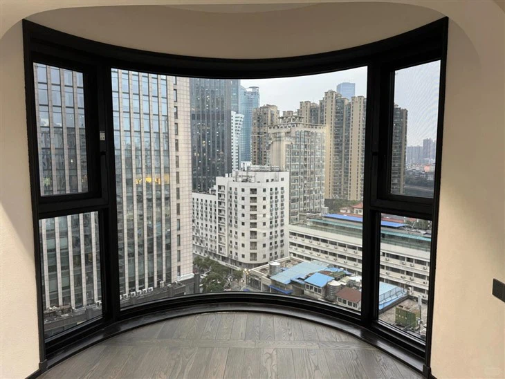 Curved Aluminium Casement Windows