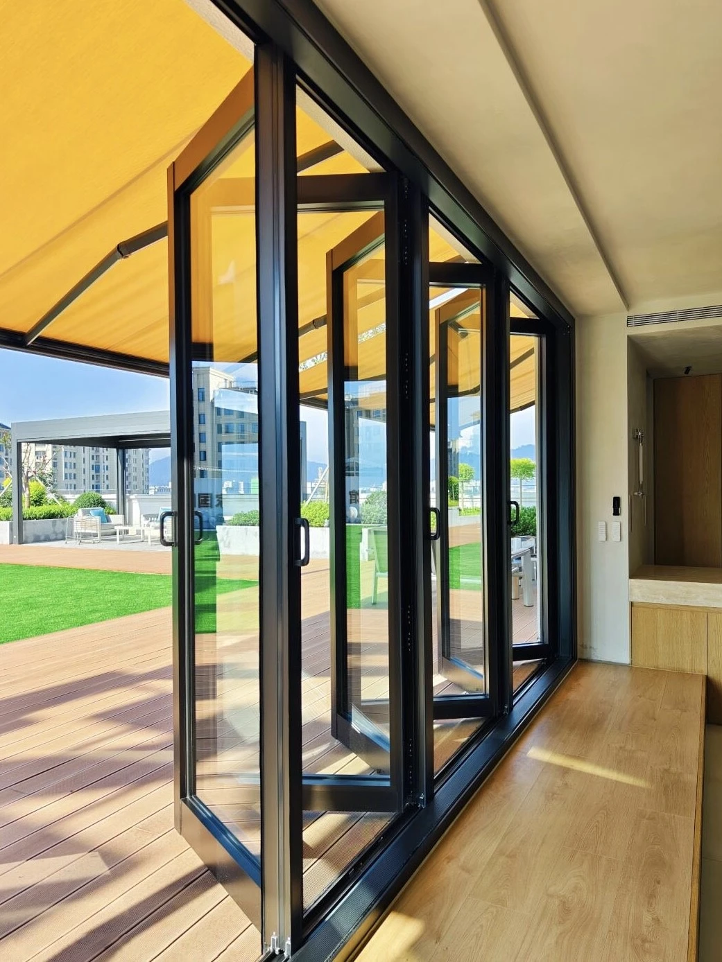 Aluminum Glass Folding Door