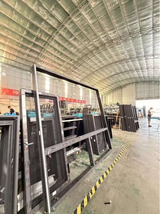 07-Aluminium bifold exterior doors3588 07-Aluminium bifold exterior doors3588